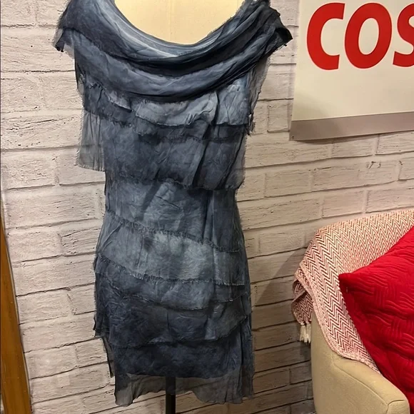 Never Worn. Tempo Paris Elegant Blue Layered Dress - Picture 3 of 3